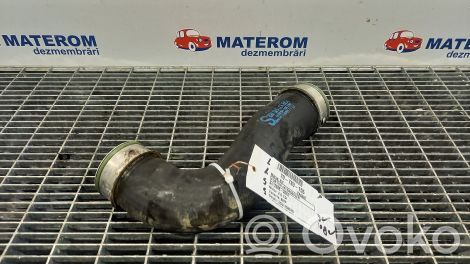 Volkswagen PASSAT B6 Tube d'admission de tuyau de refroidisseur intermédiaire 