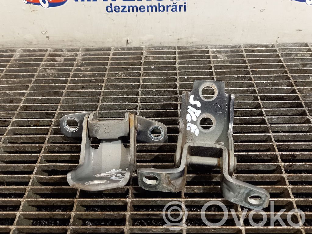 Mazda CX-5 Engine bonnet/hood hinges 