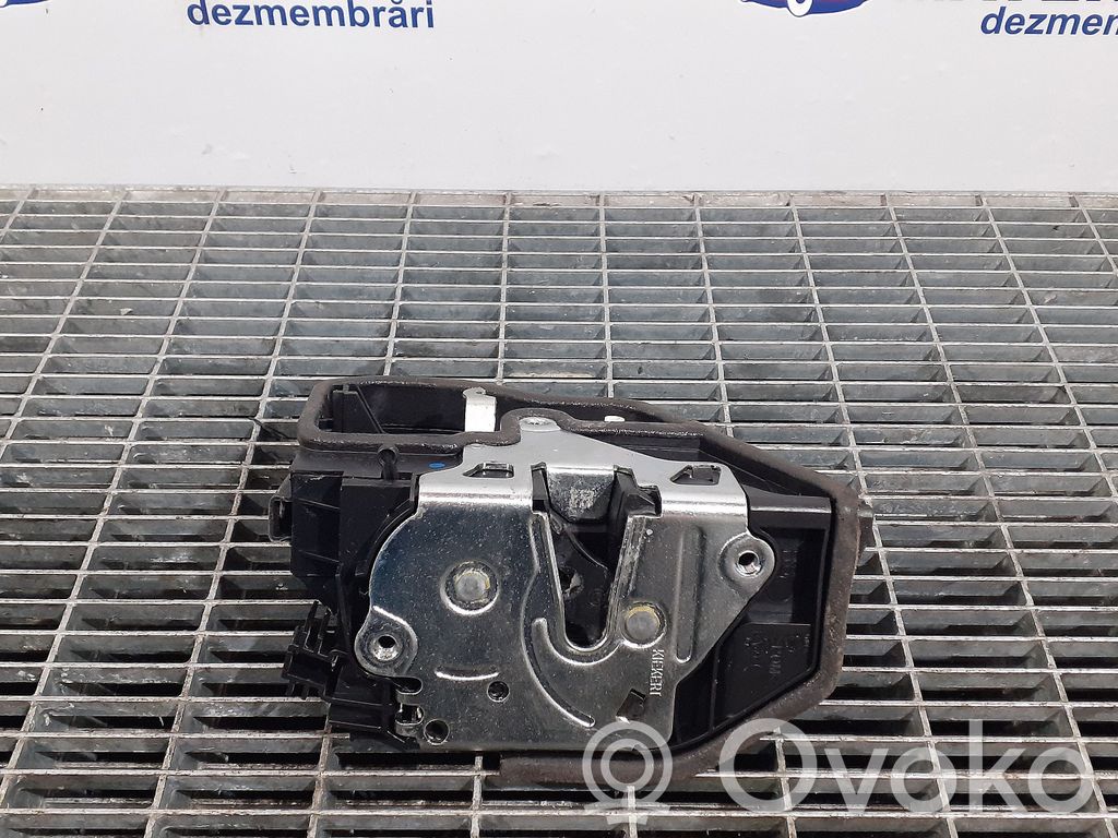 BMW 5 F10 F11 Încuietoare ușă spate 