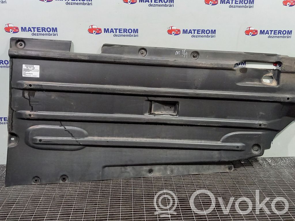 Volvo C30 Protección inferior lateral 