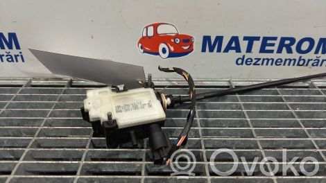 BMW 5 F10 F11 Motor încuietoare portbagaj 