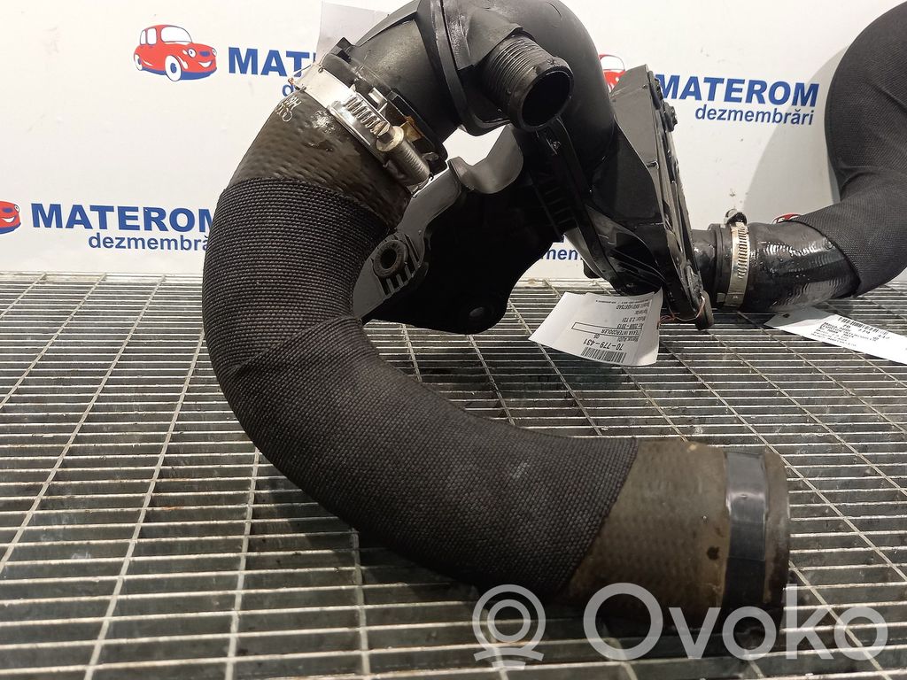 Audi Q5 SQ5 8R Furtun/conductă intercooler 