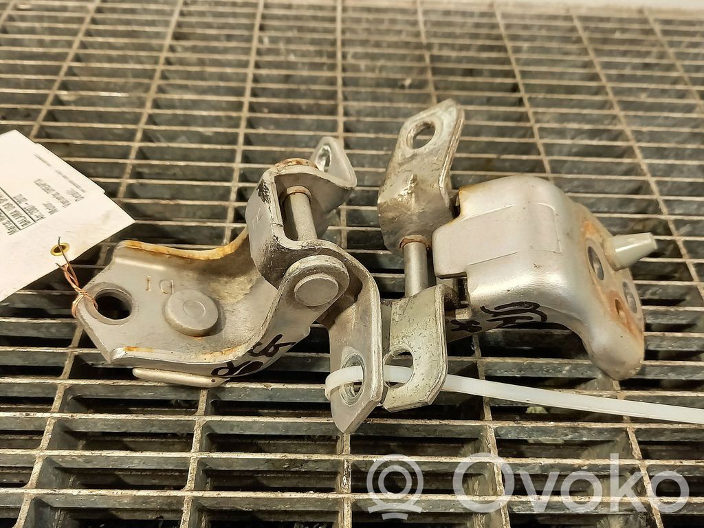 Mazda 6 Tailgate/trunk/boot hinge 