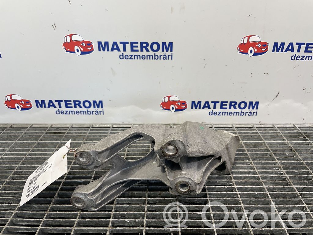 Audi A6 S6 C7 4G Engine mount bracket 