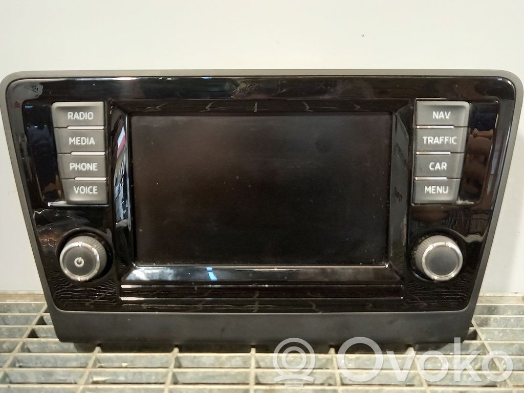 Skoda Rapid (NH) Radio/CD/DVD/GPS head unit 