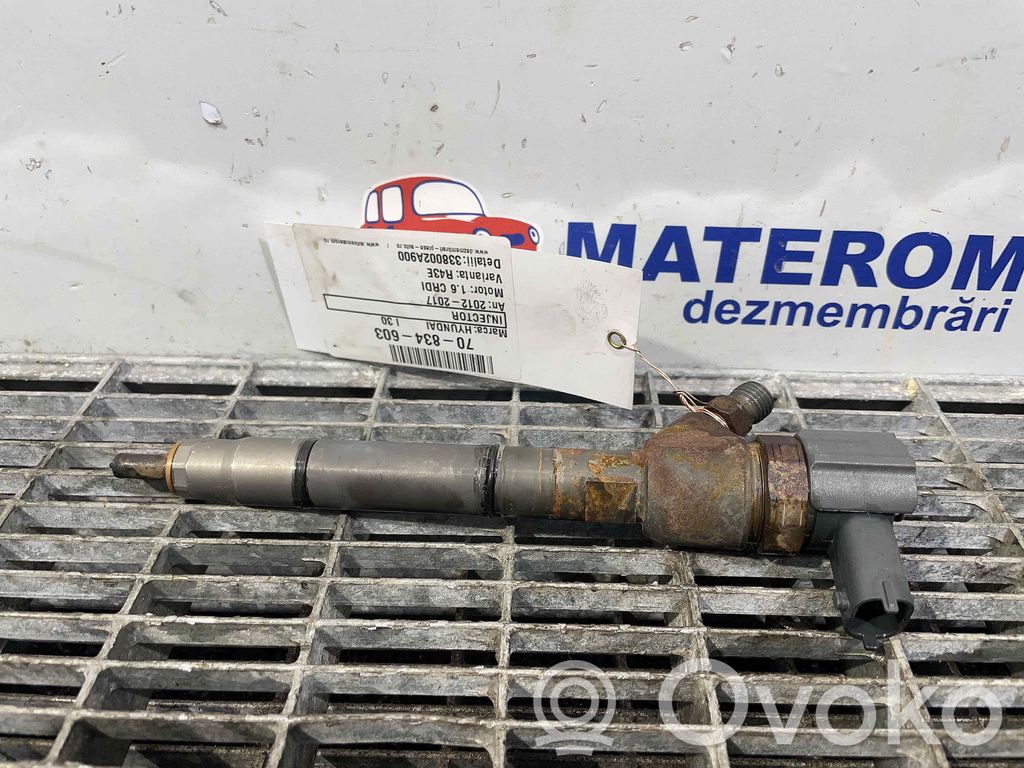 Inyector de combustible   338002A900