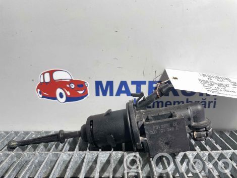 Volkswagen Tiguan Pompa della frizione