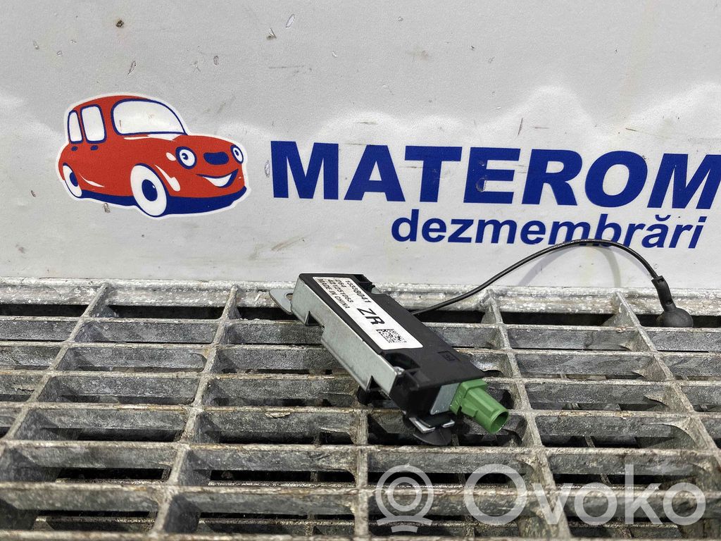 BMW 1 F20 F21 Pystyantennivahvistin 