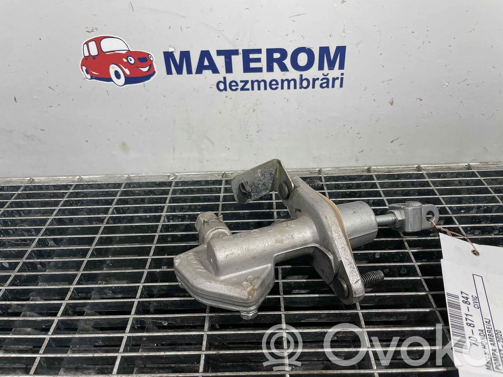 Kytkimen pääsylinteri   46930TEAA11