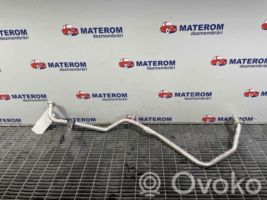 Nissan Qashqai+2 Ilmastointilaitteen putki (A/C)