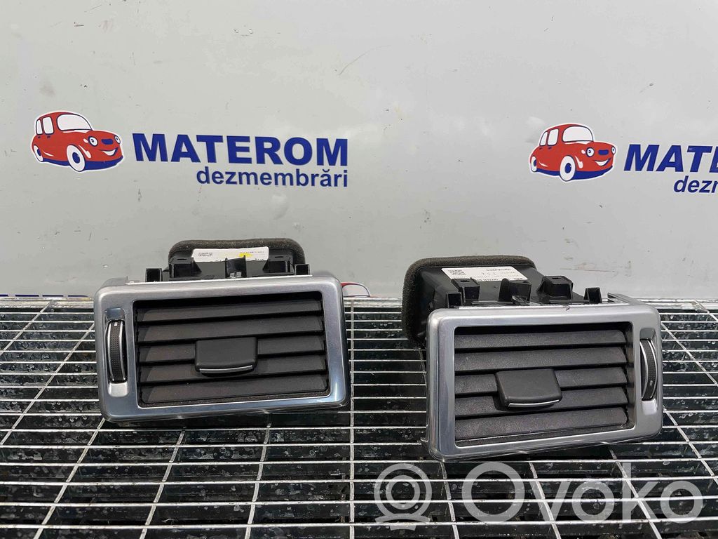 Land Rover Discovery Sport Grilă ventilație centrală 