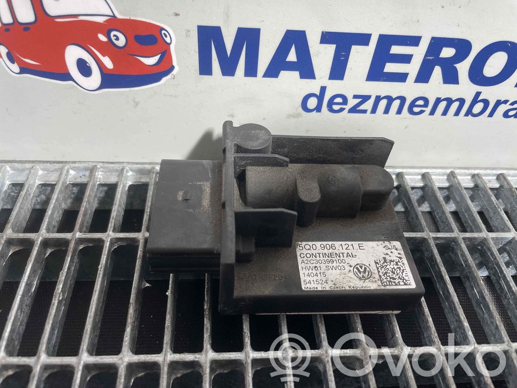 Volkswagen Golf VII Unité de commande / module de pompe à carburant