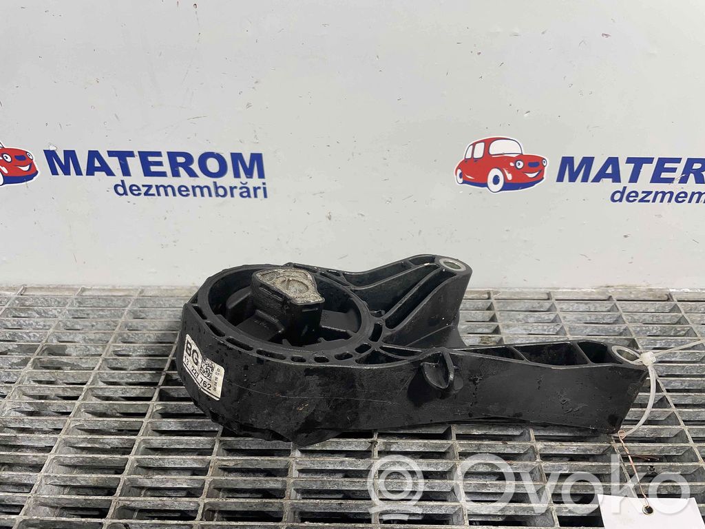 Opel Insignia A Gearbox mounting bracket 
