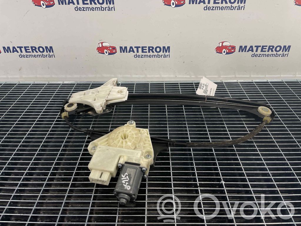 Volkswagen PASSAT B8 Macara geam ușă spate cu motor 