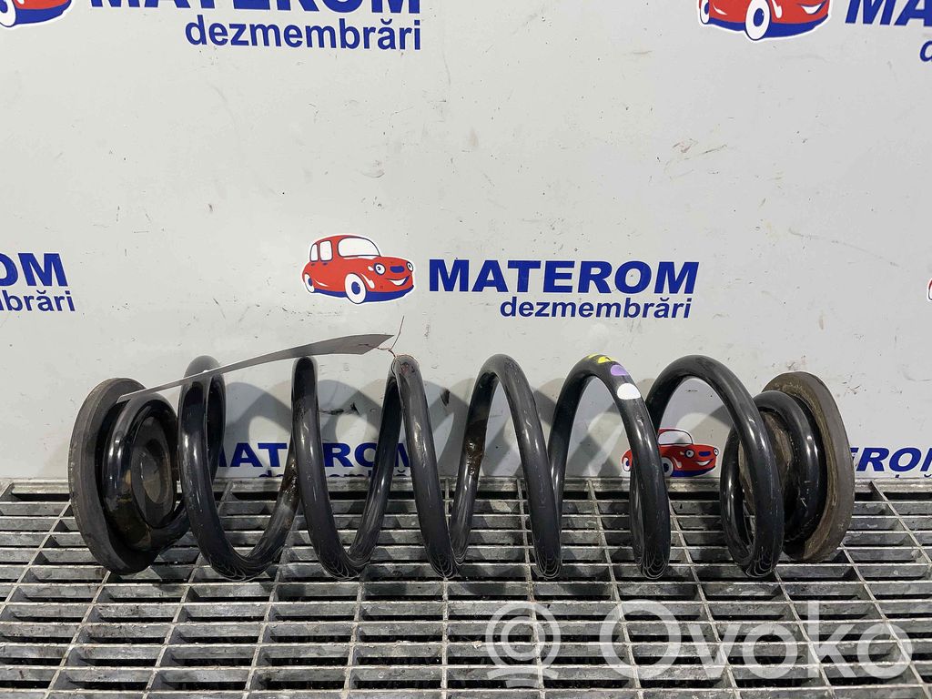 Volkswagen PASSAT B7 Takakierrejousi 