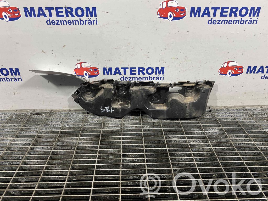 Front bumper mounting bracket   622230010R