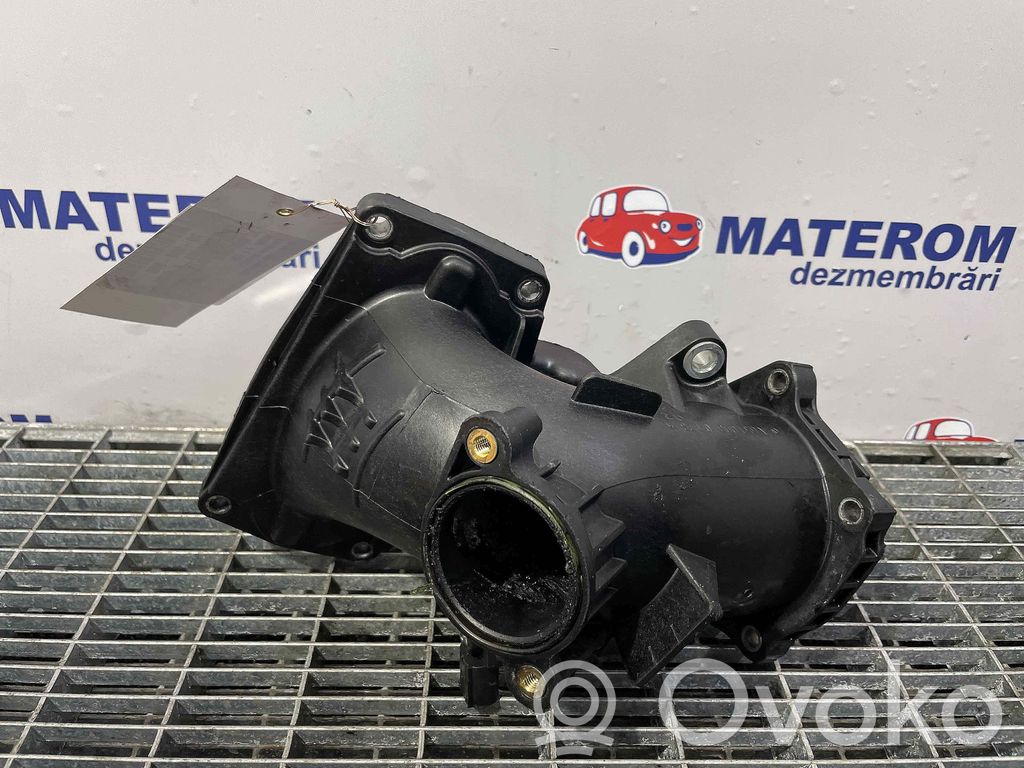 Mercedes-Benz C W205 Tubo flessibile intercooler