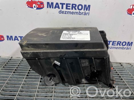 Volkswagen PASSAT B8 Module de fusibles 