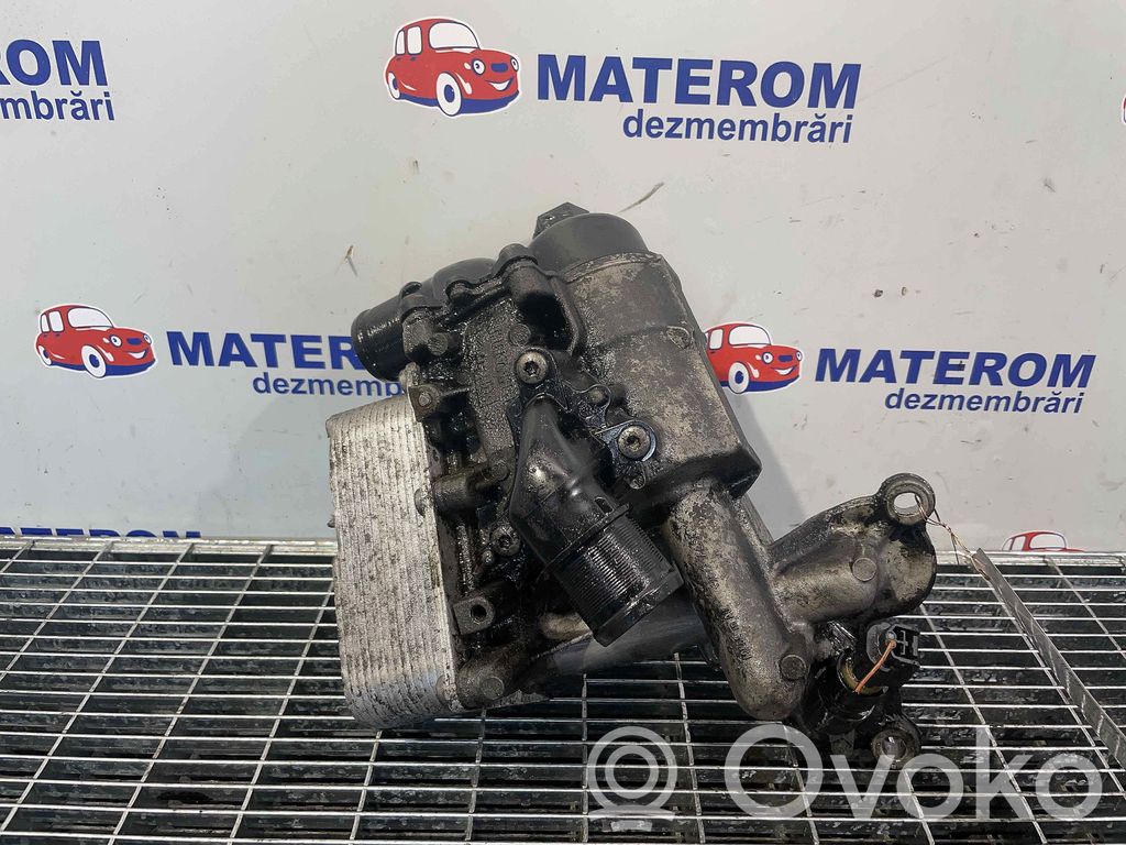 Opel Vivaro Mocowanie / uchwyt filtra oleju 