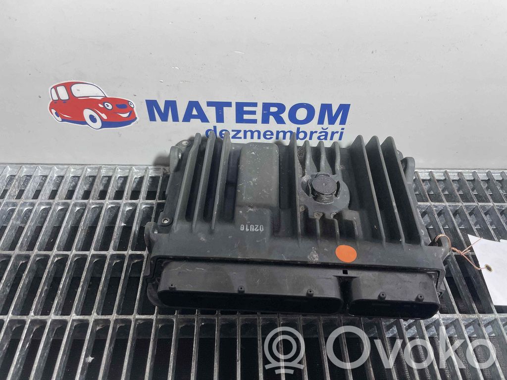 Toyota C-HR I Engine control unit/module 