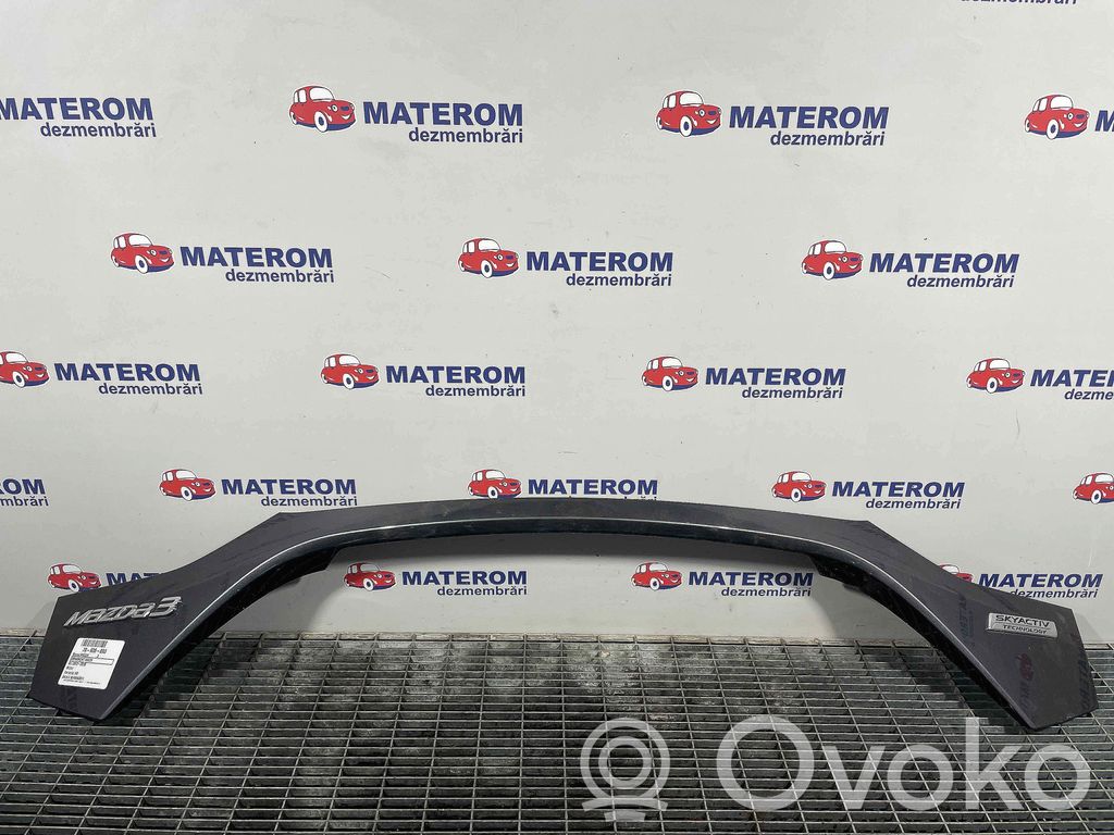 Mazda 3 II Garniture de hayon 