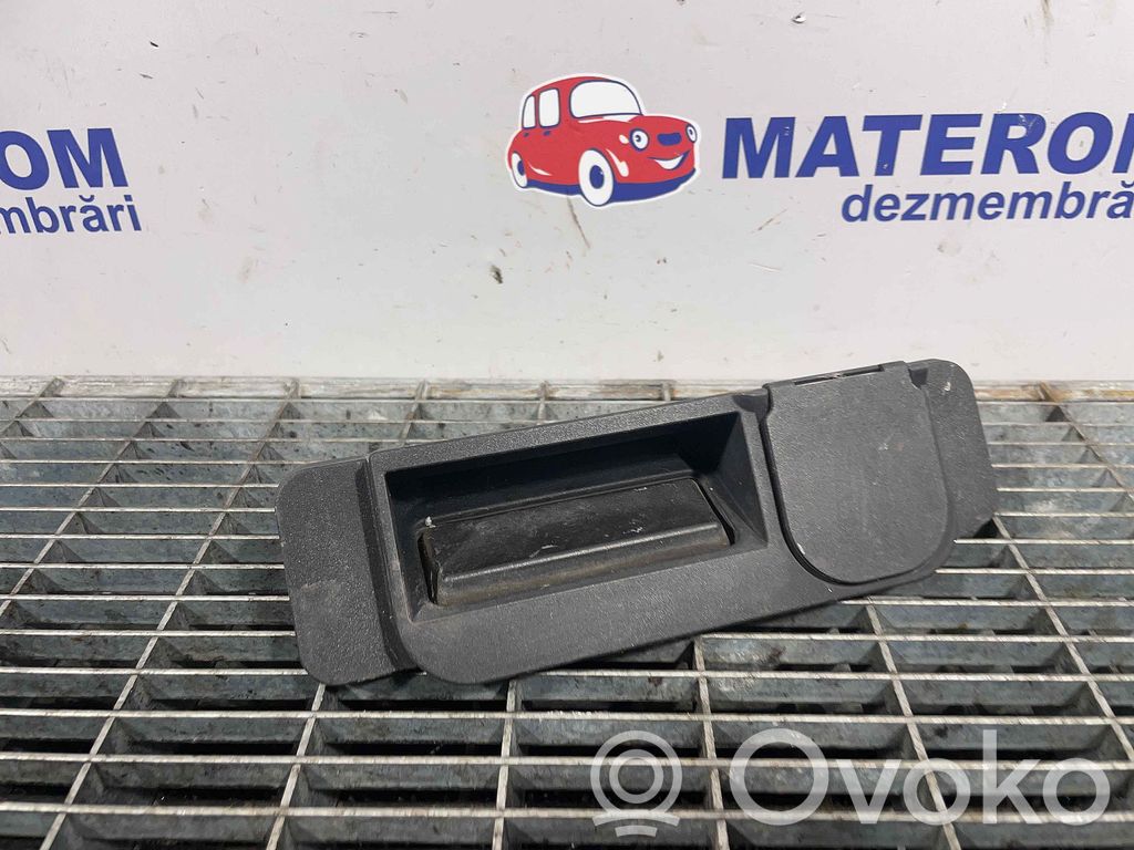 Mercedes-Benz C W205 Maniglia esterna del portellone posteriore/bagagliaio