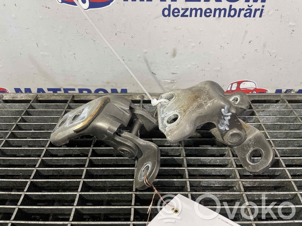 Toyota RAV 4 (XA30) Front door hinge set 