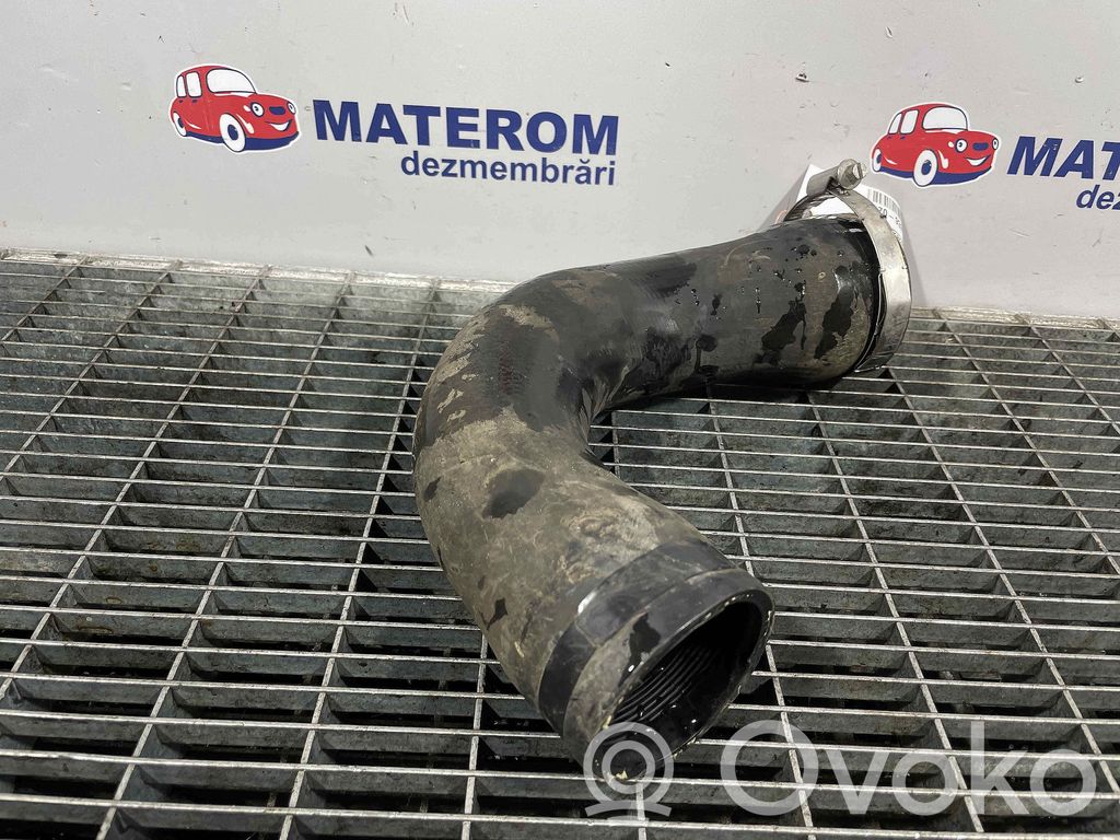 Volkswagen PASSAT B7 Tubo flessibile intercooler 