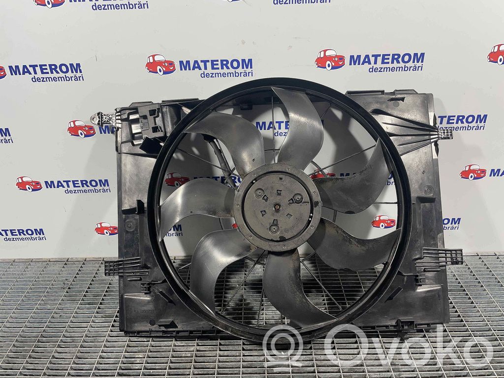 Mercedes-Benz C W205 Ventilator electric răcire radiator 