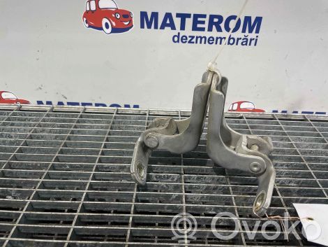 Opel Astra K Etuoven saranasarja 