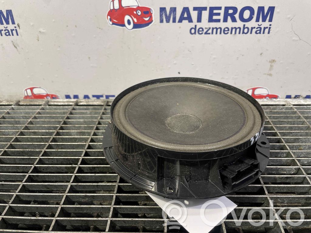 Volkswagen PASSAT CC Altavoz del panel 