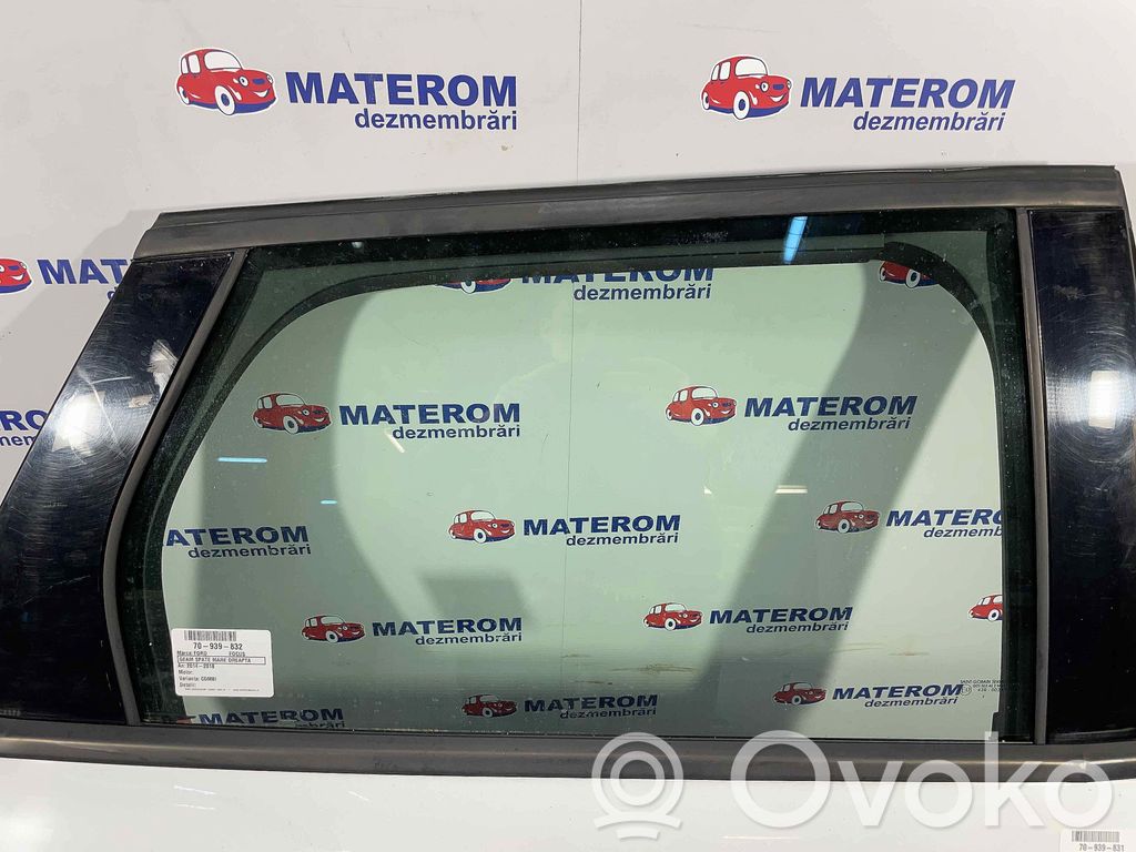 Ford Focus Rear door window glass 