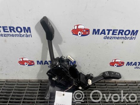 Volkswagen PASSAT B8 Commodo de clignotant 