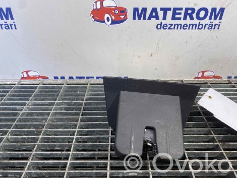 Audi Q3 8U Becquet de lunette arrière 