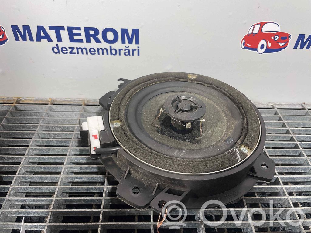Hyundai i10 Etuoven kaiutin 