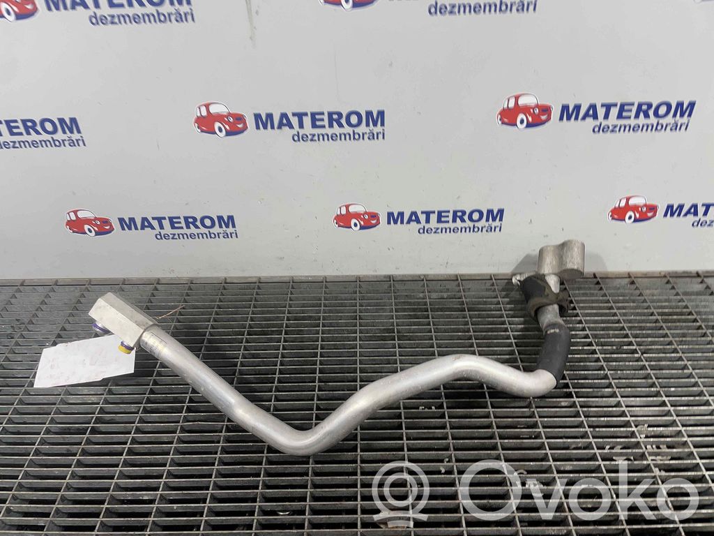 Ilmastointilaitteen putki (A/C)   8K2260712B