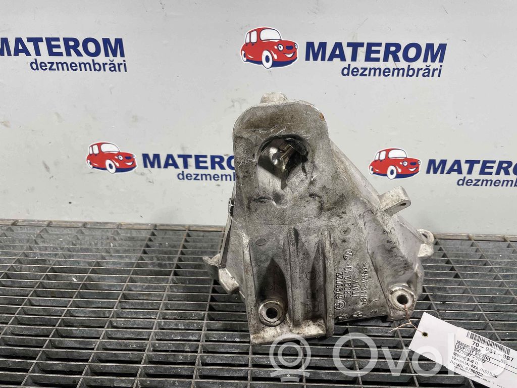 BMW X5 E70 Engine mount bracket 