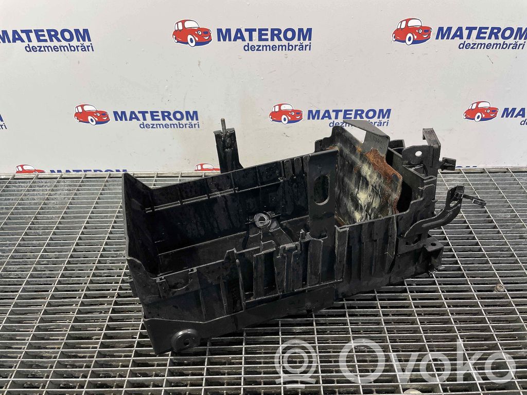 Opel Zafira C Engine mount bracket 