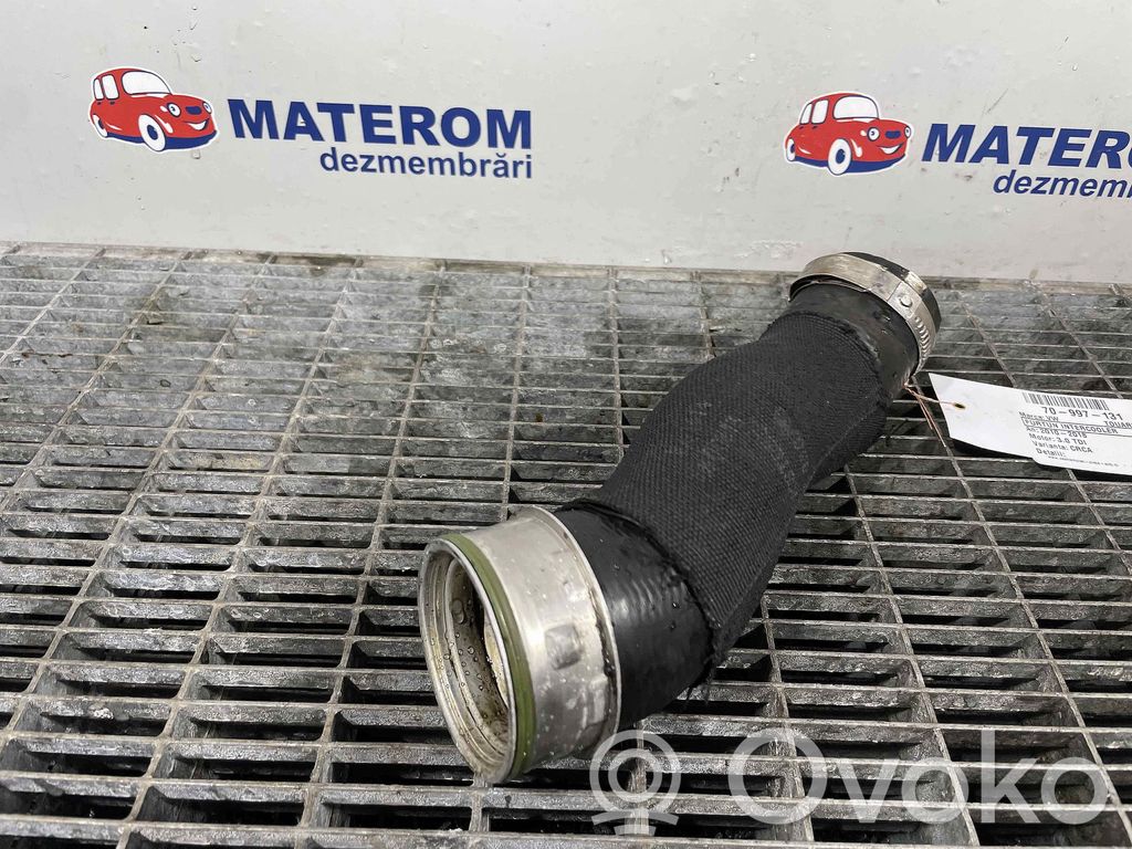 Volkswagen Touareg II Furtun/conductă intercooler 