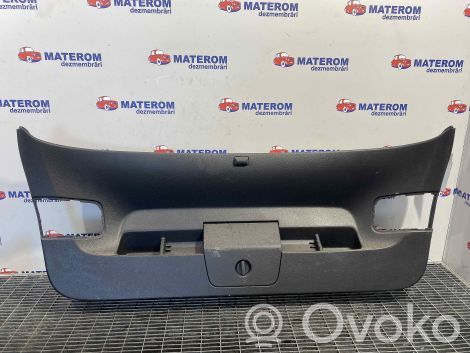 Volkswagen Golf VII Garniture de hayon
