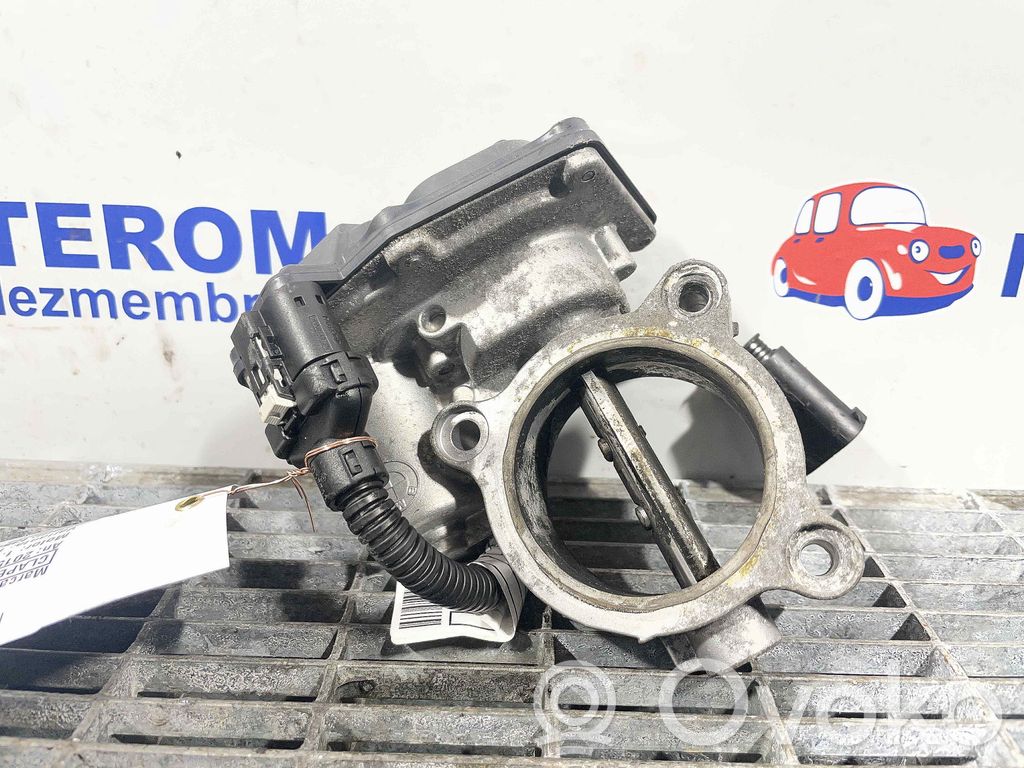Toyota Auris E180 Przepustnica 