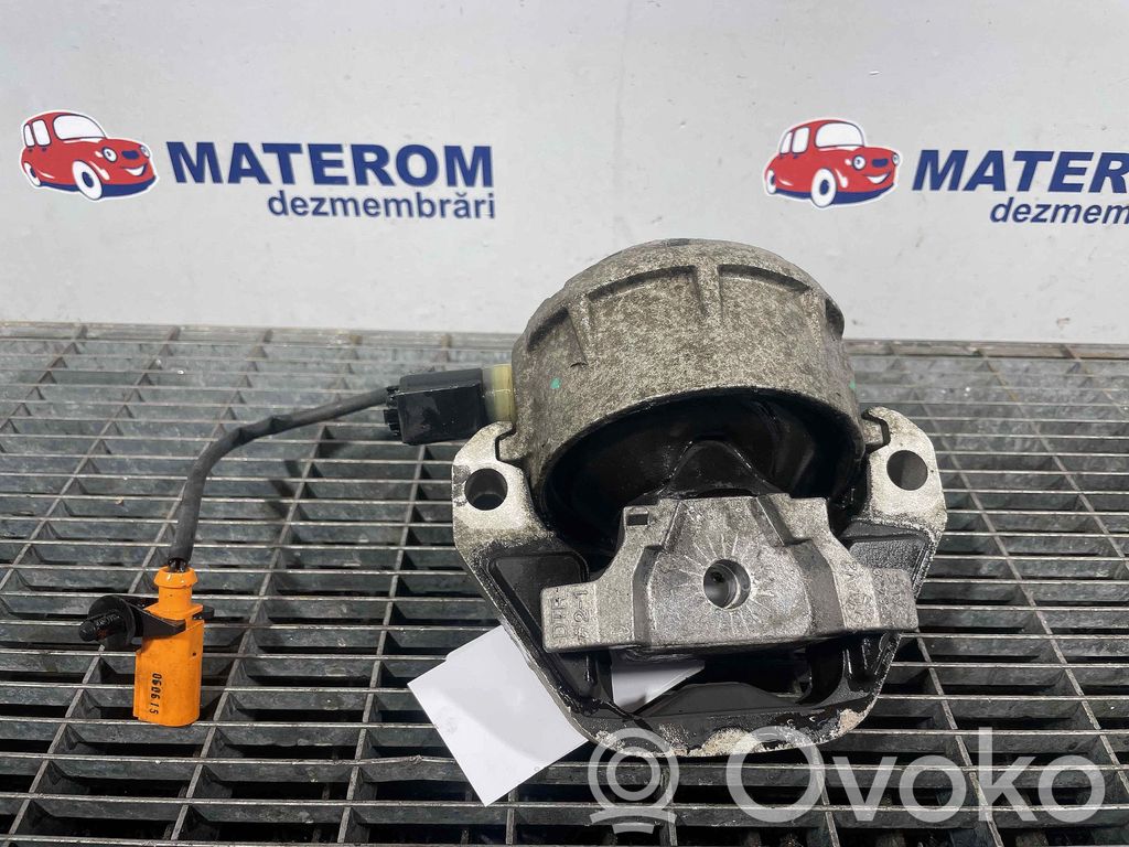 Audi A6 S6 C7 4G Engine mount bracket 