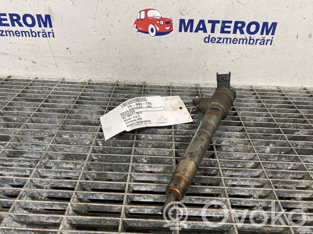 Inyector de combustible   68148332AA