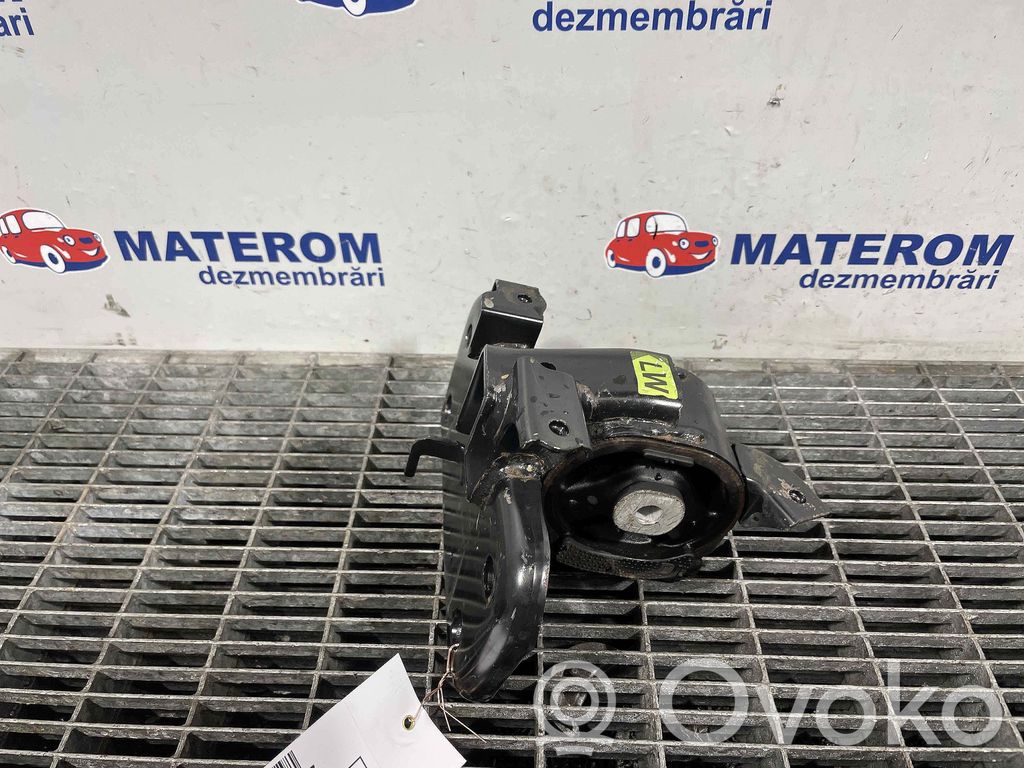 Toyota Avensis T270 Gearbox mounting bracket 