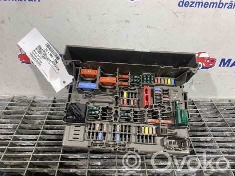 BMW 3 E90 E91 Fuse module 