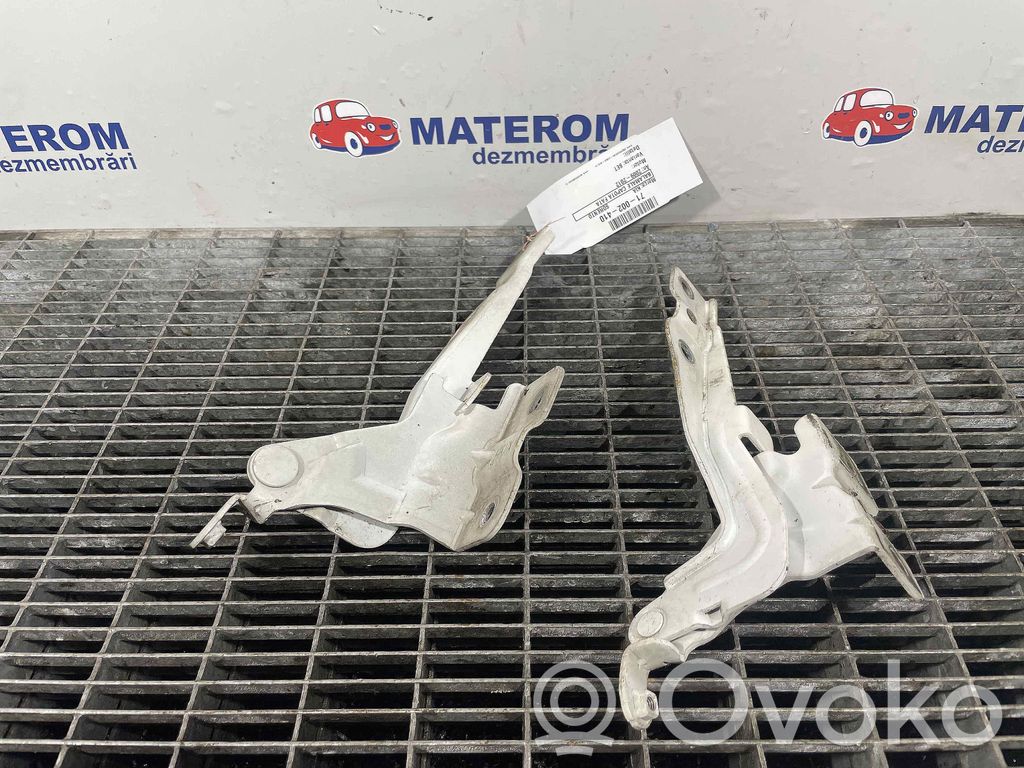 Engine bonnet/hood hinges   791102P000