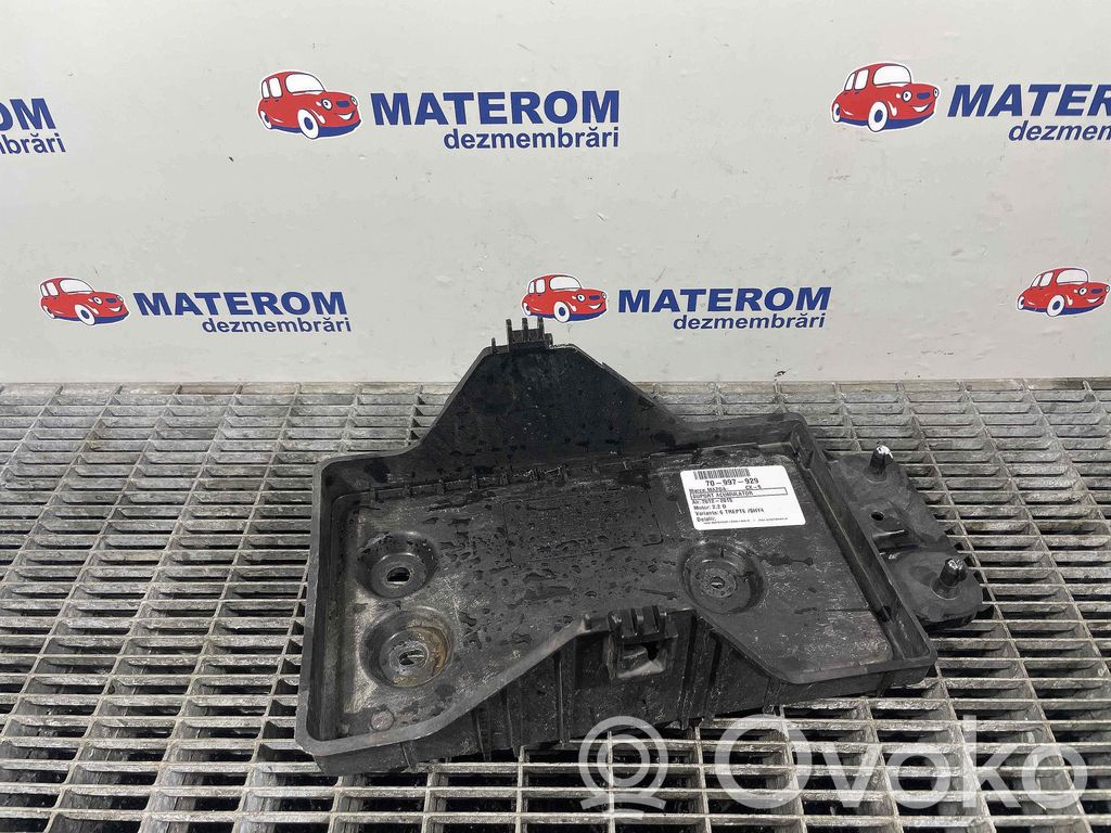 Mazda CX-5 Engine mount bracket 