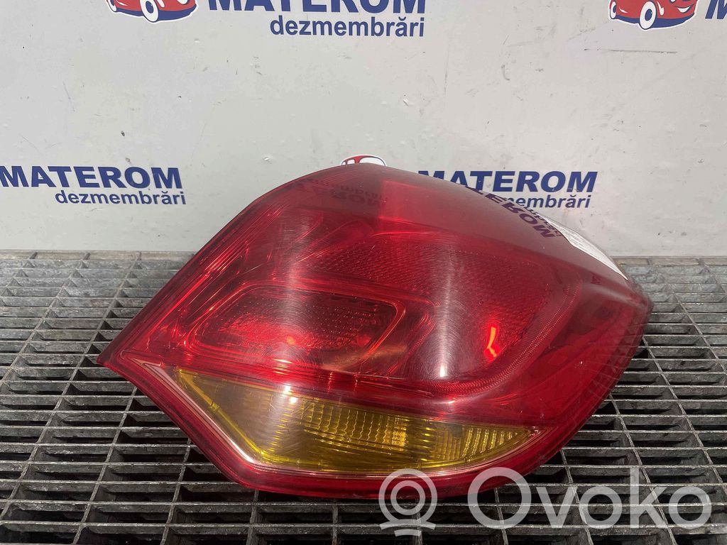 Opel Astra J Luci posteriori 