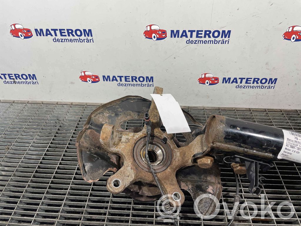 Mercedes-Benz A W169 Fuso a snodo con mozzo ruota anteriore