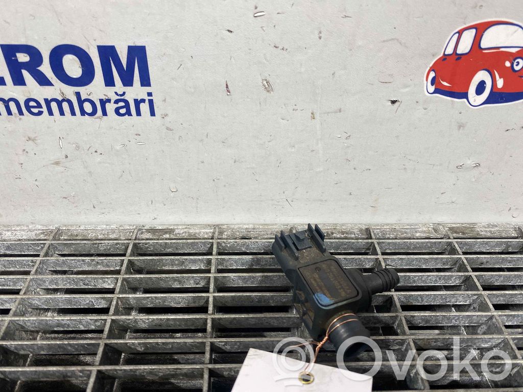 Capteur de pression de carburant   68053596AA